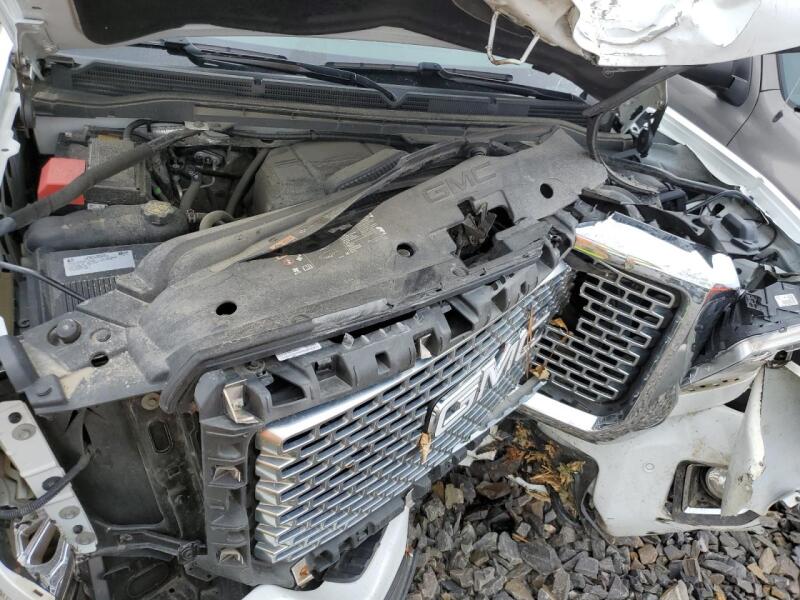 2016 GMC SIERRA K2500 DENALI - 1GT12UEG4GF266527 | SeoVin.biz