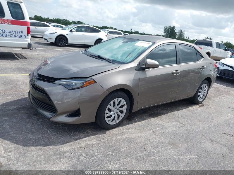 2019 TOYOTA COROLLA LE - 5YFBURHE7KP857278 | SeoVin.biz