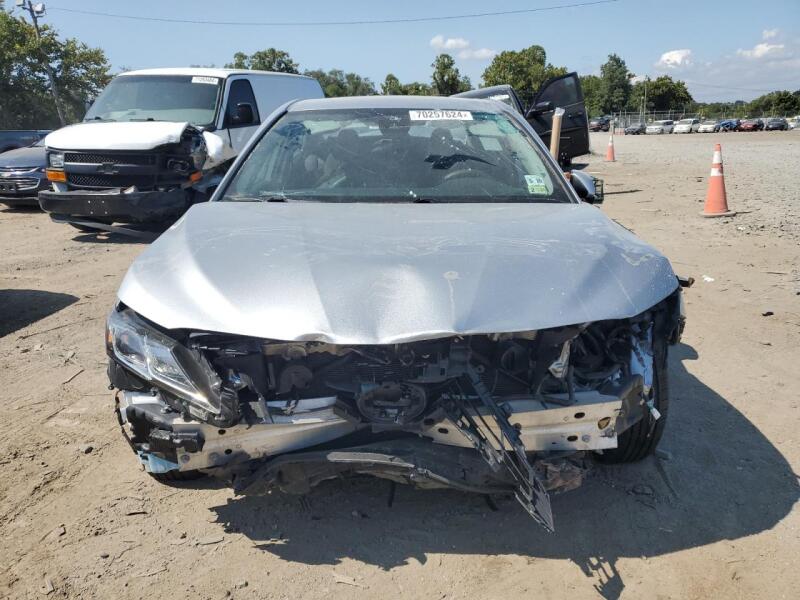 2021 TOYOTA CAMRY LE - 4T1C11AK5MU587502 | SeoVin.biz