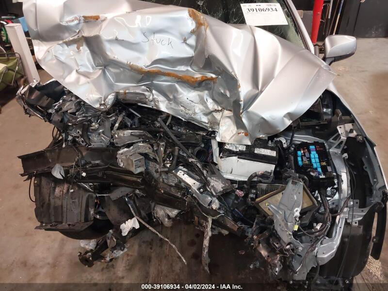 2022 TOYOTA COROLLA CROSS LE - 7MUBAABG3NV043585 | SeoVin.biz