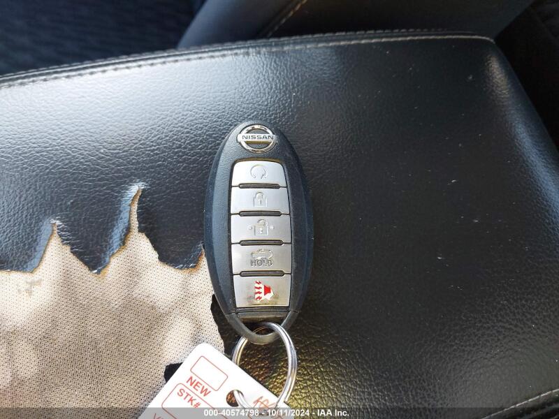 2017 NISSAN ALTIMA 2.5 SV - 1N4AL3AP8HC220575 | SeoVin.biz