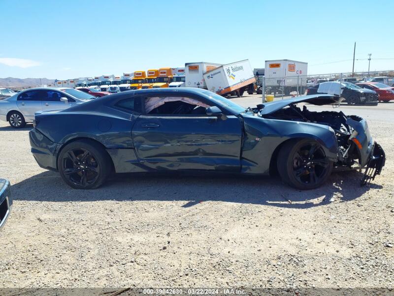 2019 CHEVROLET CAMARO 2LT - 1G1FD1RS2K0154455 | SeoVin.biz