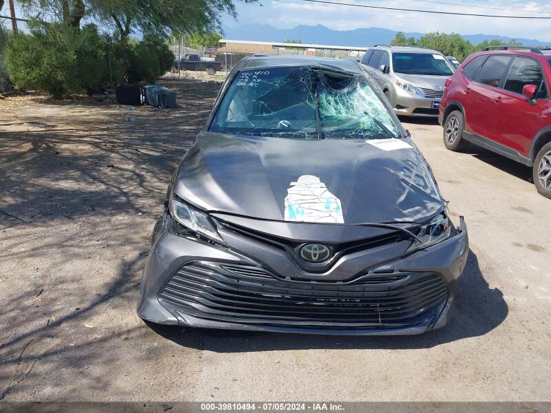 2018 TOYOTA CAMRY LE - 4T1B11HK6JU577526 | SeoVin.biz