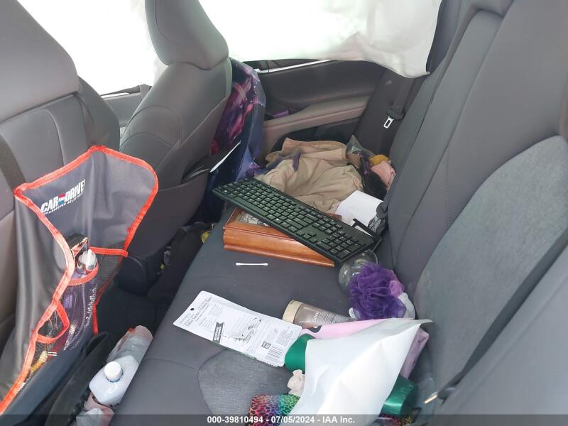 2018 TOYOTA CAMRY LE - 4T1B11HK6JU577526 | SeoVin.biz