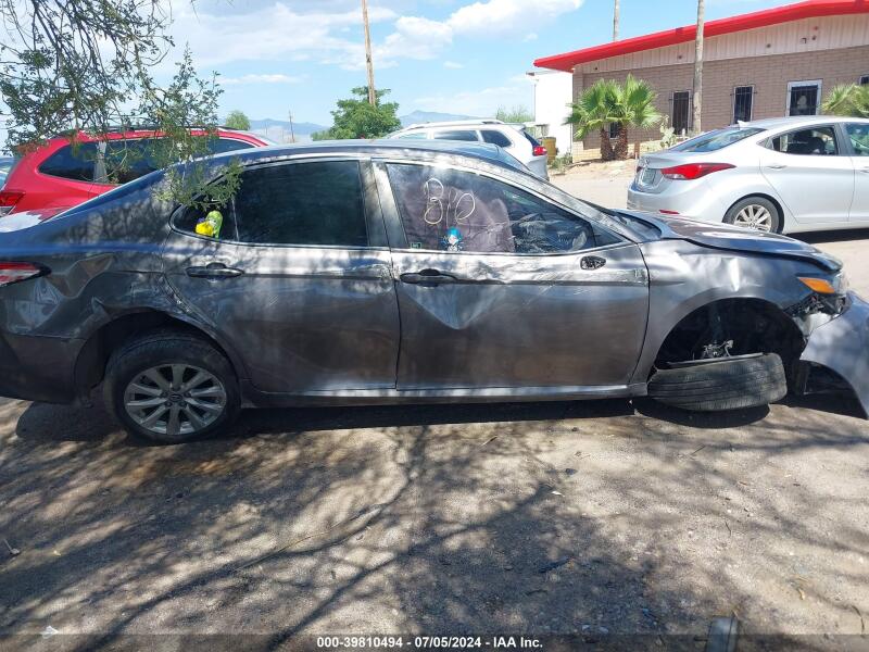 2018 TOYOTA CAMRY LE - 4T1B11HK6JU577526 | SeoVin.biz