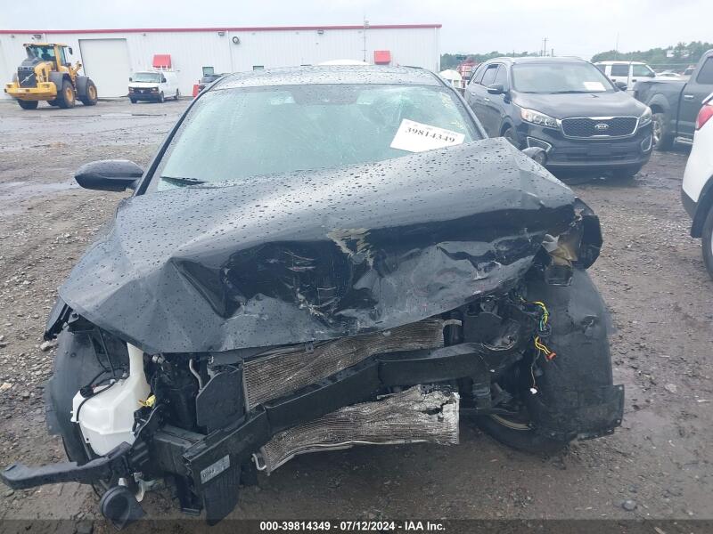 2018 HYUNDAI ELANTRA VALUE EDITION - 5NPD84LF2JH290747 | SeoVin.biz