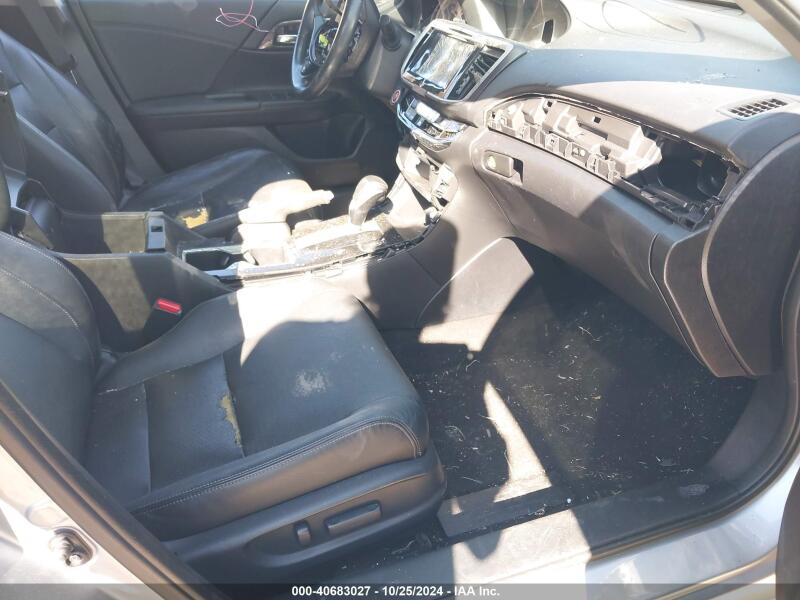 2017 HONDA ACCORD TOURING V6 - 1HGCR3F99HA003075 | SeoVin.biz