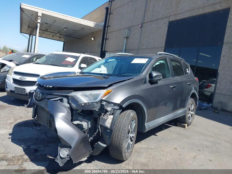 2018 TOYOTA RAV4 XLE - 2T3RFREV2JW807762 | SeoVin.biz