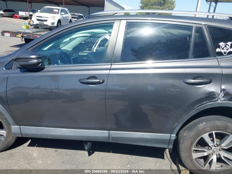 2018 TOYOTA RAV4 XLE - 2T3RFREV2JW807762 | SeoVin.biz