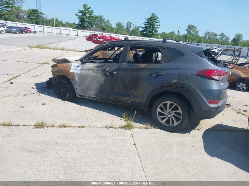 2017 HYUNDAI TUCSON SE - KM8J3CA49HU438479 | SeoVin.biz