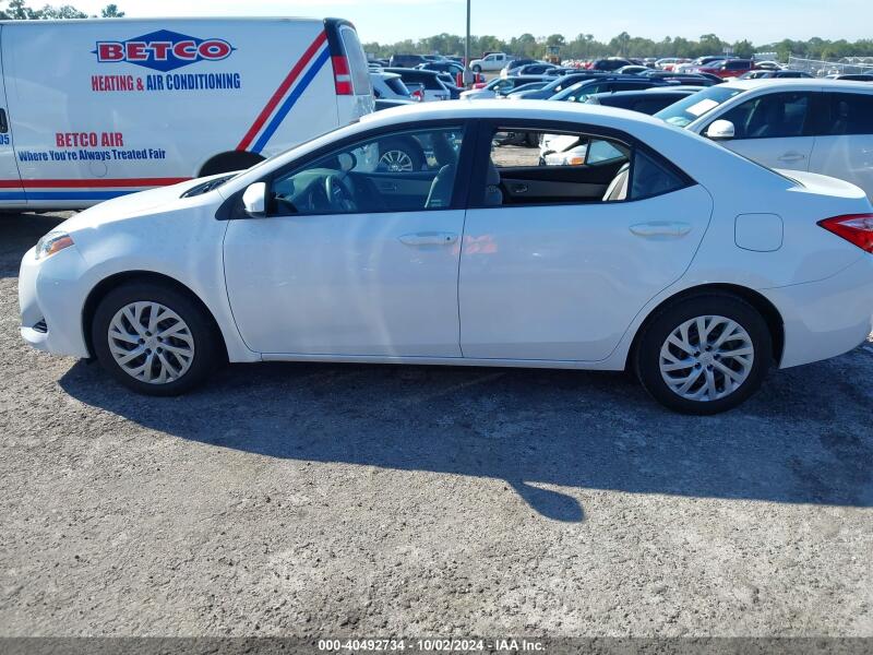 2018 TOYOTA COROLLA LE - 5YFBURHE3JP805158 | SeoVin.biz