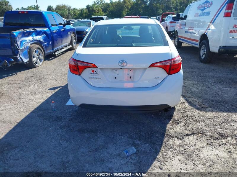2018 TOYOTA COROLLA LE - 5YFBURHE3JP805158 | SeoVin.biz