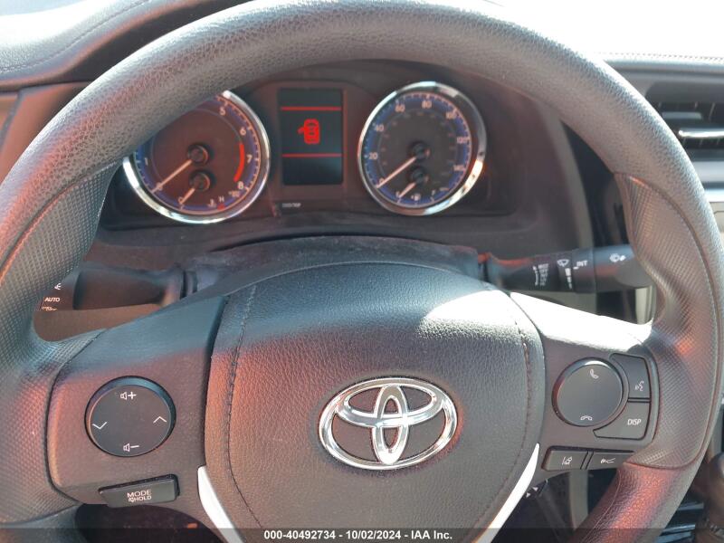 2018 TOYOTA COROLLA LE - 5YFBURHE3JP805158 | SeoVin.biz