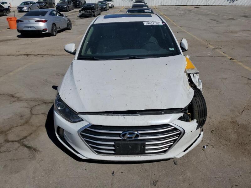 2018 HYUNDAI ELANTRA SEL - 5NPD84LF3JH266599 | SeoVin.biz