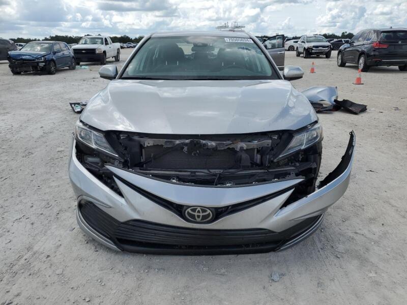 2021 TOYOTA CAMRY LE - 4T1C11AK7MU542660 | SeoVin.biz