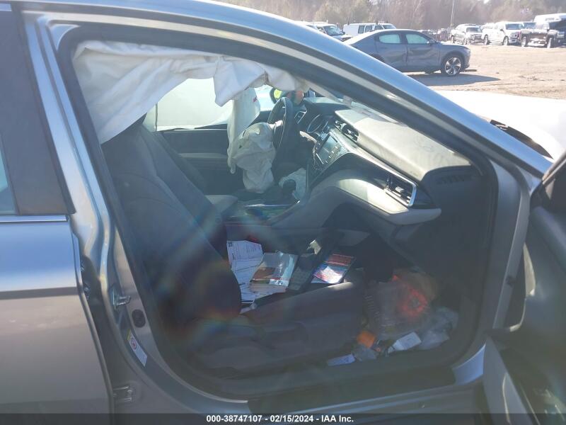 2018 TOYOTA CAMRY LE - 4T1B11HK5JU024141 | SeoVin.biz