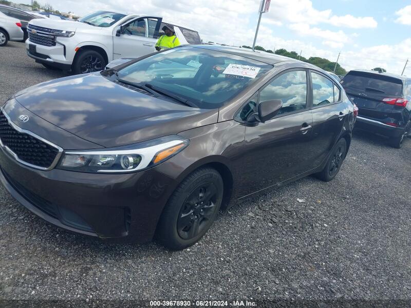 2017 KIA FORTE LX - 3KPFK4A71HE133232 | SeoVin.biz