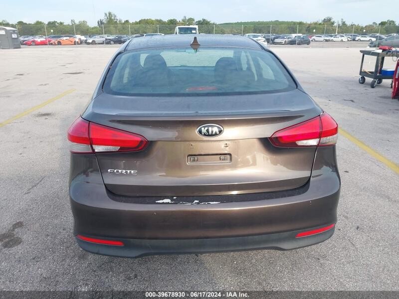 2017 KIA FORTE LX - 3KPFK4A71HE133232 | SeoVin.biz