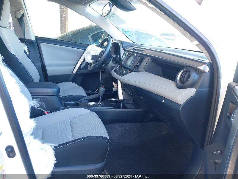 2018 TOYOTA RAV4 XLE - JTMWFREV9JD117619 | SeoVin.biz