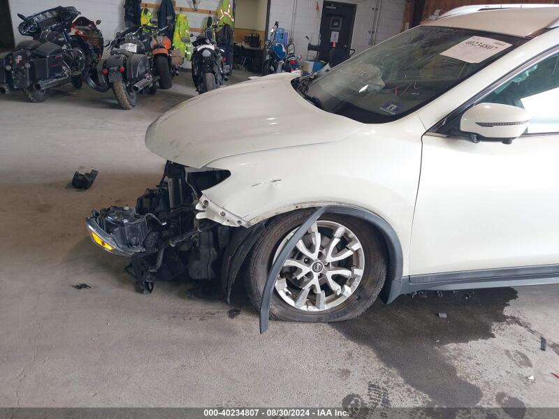 2017 NISSAN ROGUE SV - 5N1AT2MV3HC780935 | SeoVin.biz