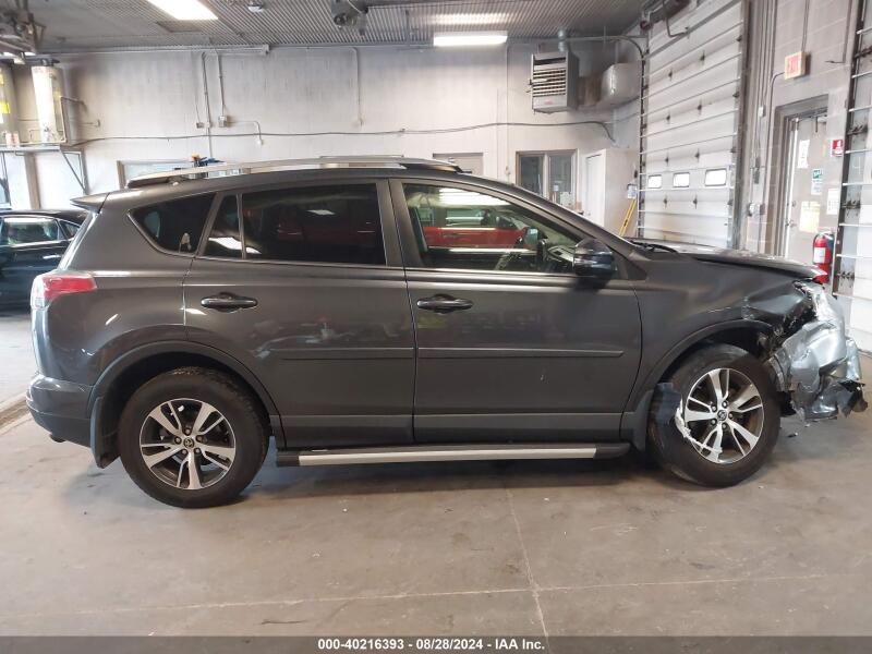 2017 TOYOTA RAV4 XLE - JTMRFREV2HJ116997 | SeoVin.biz