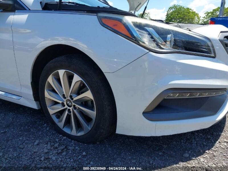 2015 HYUNDAI SONATA SPORT 2.0T - 5NPE34AB3FH180123 | SeoVin.biz