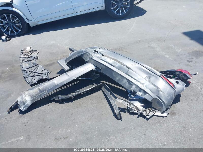 2024 TOYOTA RAV4 HYBRID XLE - JTMRWRFV3RD216170 | SeoVin.biz