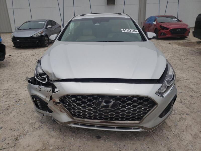 2019 HYUNDAI SONATA LIMITED - 5NPE34AF8KH743695 | SeoVin.biz