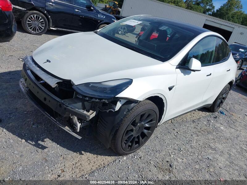 2023 TESLA MODEL Y AWD/LONG RANGE DUAL MOTOR ALL-WHEEL DRIVE - 7SAYGAEE7PF701268 | SeoVin.biz