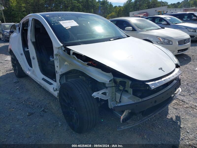 2023 TESLA MODEL Y AWD/LONG RANGE DUAL MOTOR ALL-WHEEL DRIVE - 7SAYGAEE7PF701268 | SeoVin.biz