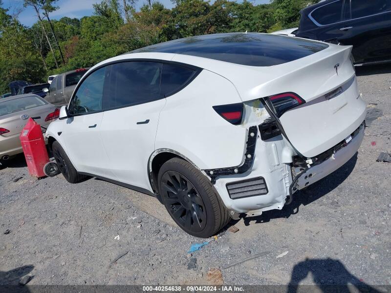 2023 TESLA MODEL Y AWD/LONG RANGE DUAL MOTOR ALL-WHEEL DRIVE - 7SAYGAEE7PF701268 | SeoVin.biz
