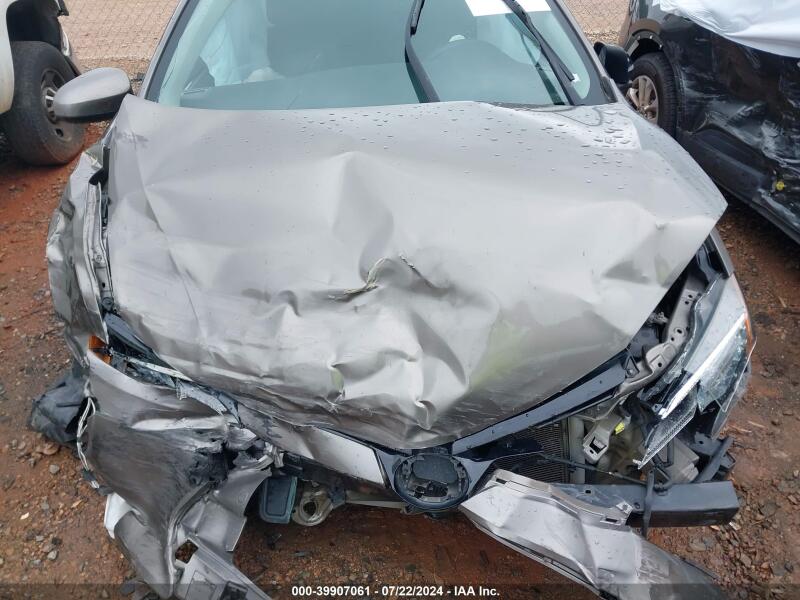 2018 TOYOTA COROLLA LE - 5YFBURHE1JP846338 | SeoVin.biz