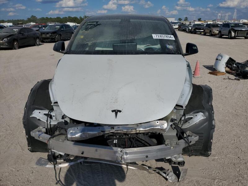 2022 TESLA MODEL Y - 7SAYGDEE8NF511039 | SeoVin.biz