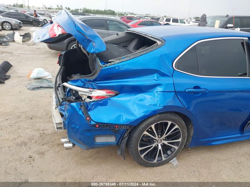 2018 TOYOTA CAMRY SE - 4T1B11HK9JU028001 | SeoVin.biz