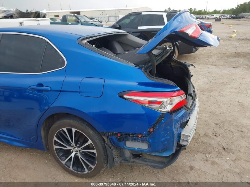 2018 TOYOTA CAMRY SE - 4T1B11HK9JU028001 | SeoVin.biz