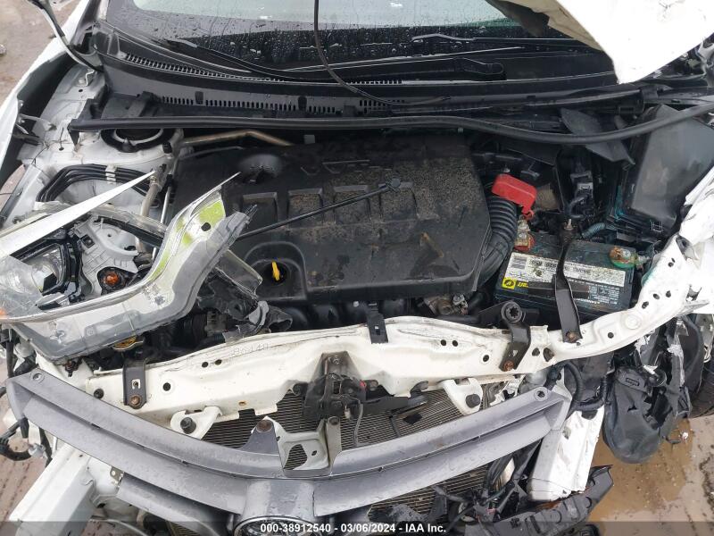 2015 TOYOTA COROLLA LE - 2T1BURHEXFC305800 | SeoVin.biz