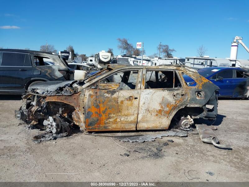 2022 TOYOTA RAV4 XLE - 2T3W1RFV9NC199231 | SeoVin.biz