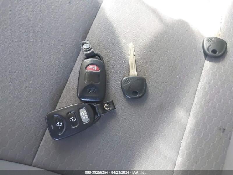 2019 HYUNDAI ELANTRA SE - 5NPD74LF6KH442551 | SeoVin.biz