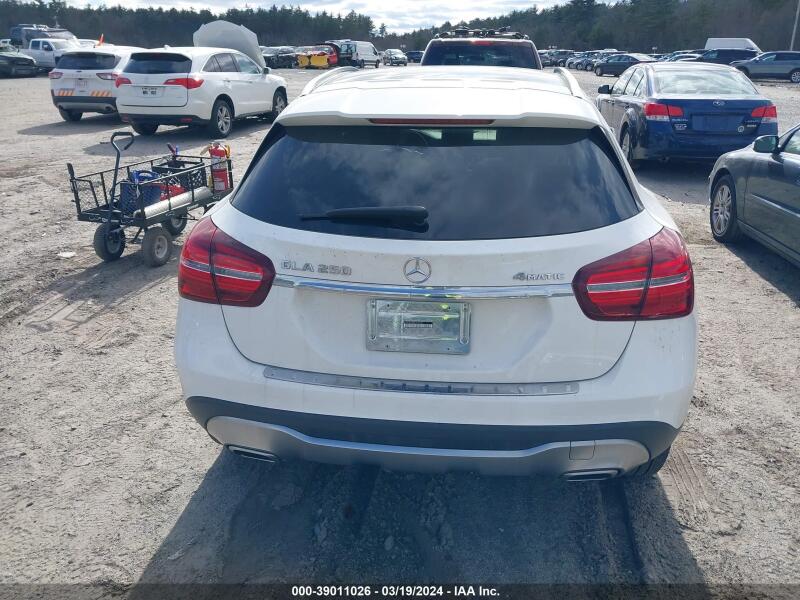 2020 MERCEDES-BENZ GLA 250 4MATIC - W1NTG4GB7LU040301 | SeoVin.biz