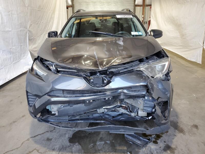 2018 TOYOTA RAV4 LE - JTMBFREV0JJ739946 | SeoVin.biz