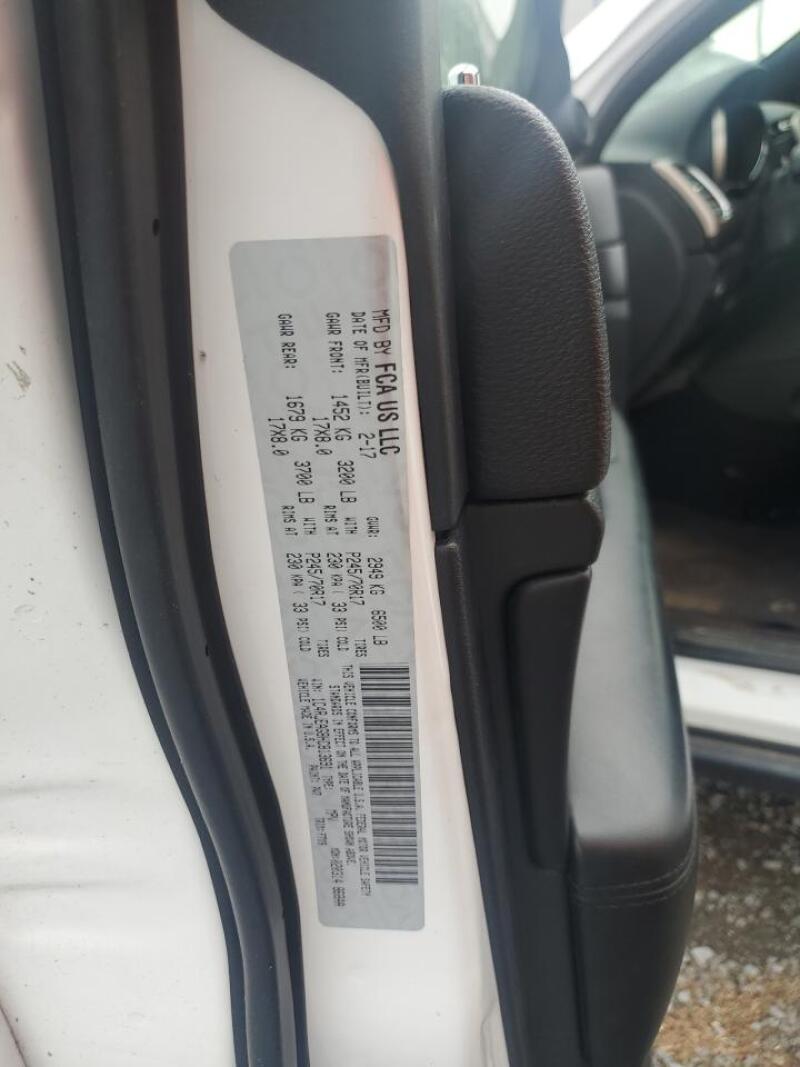 2017 JEEP GRAND CHEROKEE LAREDO - 1C4RJEAG8HC813691 | SeoVin.biz