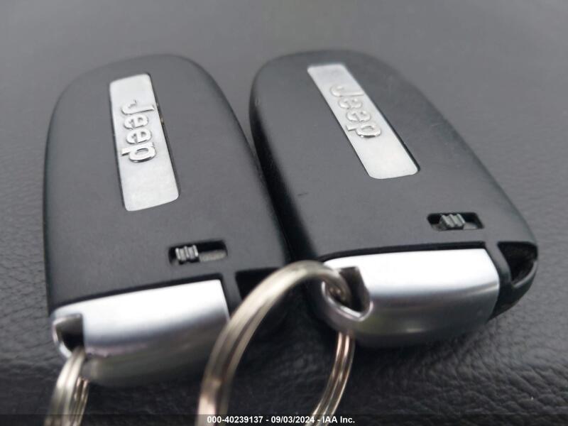 2016 JEEP GRAND CHEROKEE LAREDO - 1C4RJFAG7GC326471 | SeoVin.biz