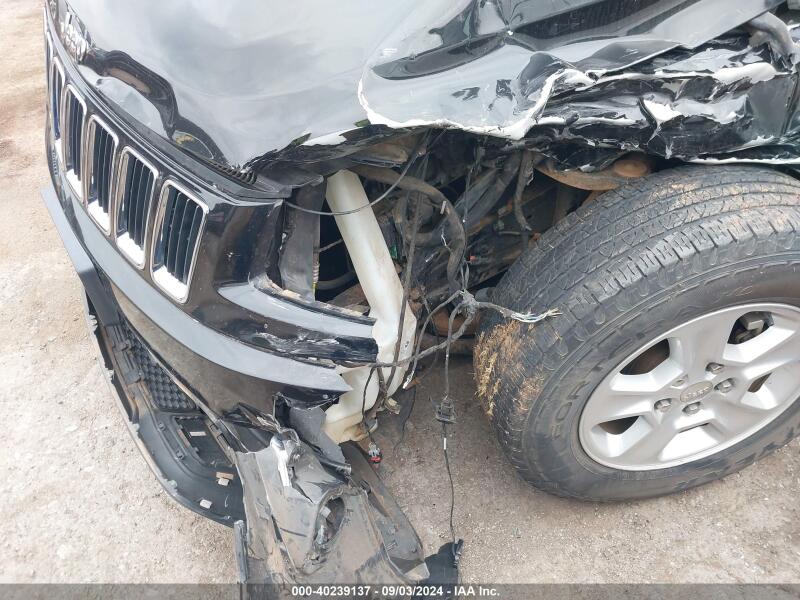 2016 JEEP GRAND CHEROKEE LAREDO - 1C4RJFAG7GC326471 | SeoVin.biz
