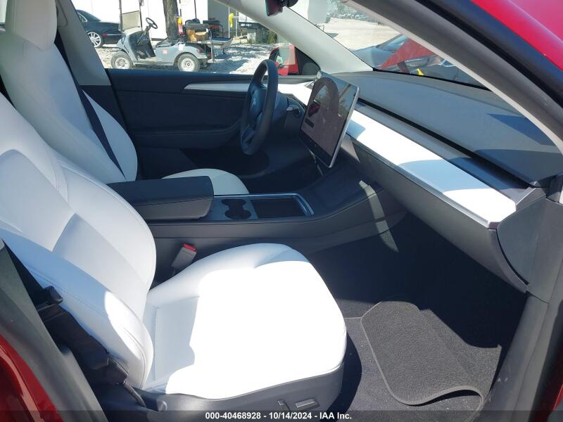 2024 TESLA MODEL Y PERFORMANCE DUAL MOTOR ALL-WHEEL DRIVE - 7SAYGDEF2RF063914 | SeoVin.biz