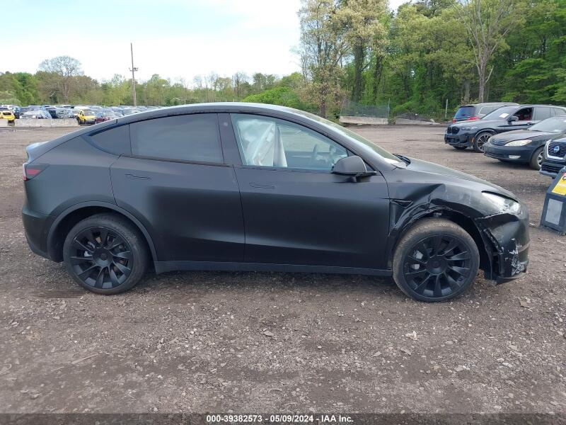 2022 TESLA MODEL Y LONG RANGE DUAL MOTOR ALL-WHEEL DRIVE - 7SAYGDEE4NA018942 | SeoVin.biz