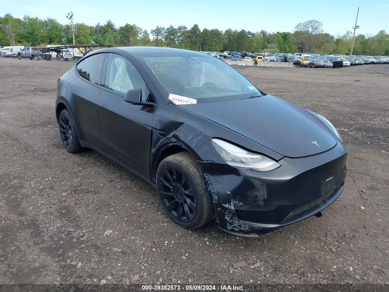 2022 TESLA MODEL Y LONG RANGE DUAL MOTOR ALL-WHEEL DRIVE - 7SAYGDEE4NA018942 | SeoVin.biz