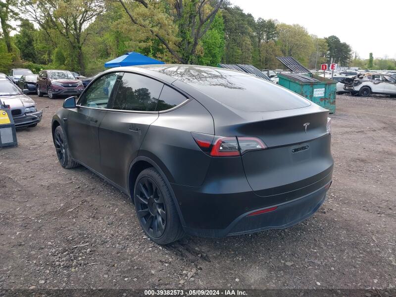 2022 TESLA MODEL Y LONG RANGE DUAL MOTOR ALL-WHEEL DRIVE - 7SAYGDEE4NA018942 | SeoVin.biz