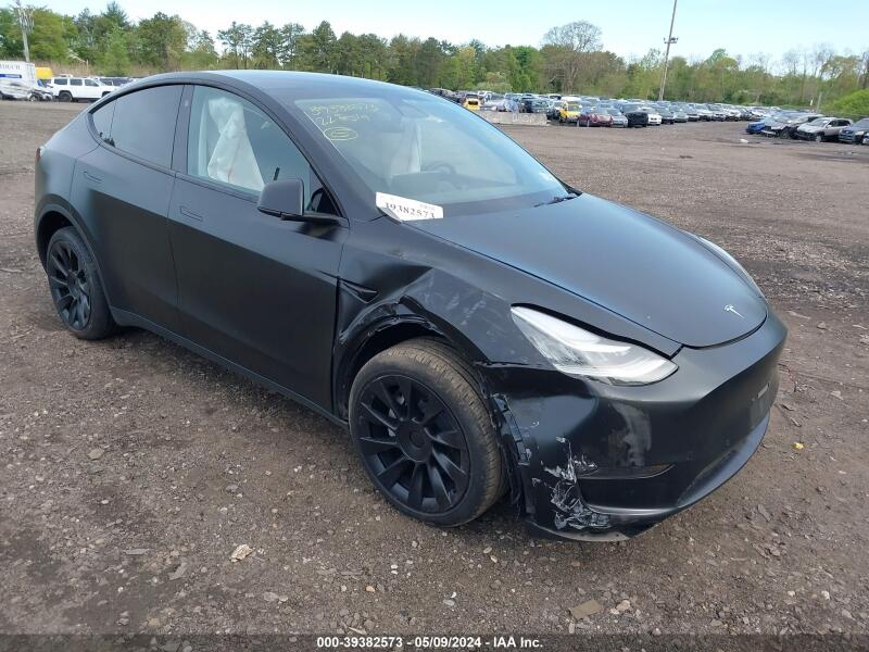 2022 TESLA MODEL Y LONG RANGE DUAL MOTOR ALL-WHEEL DRIVE - 7SAYGDEE4NA018942 | SeoVin.biz