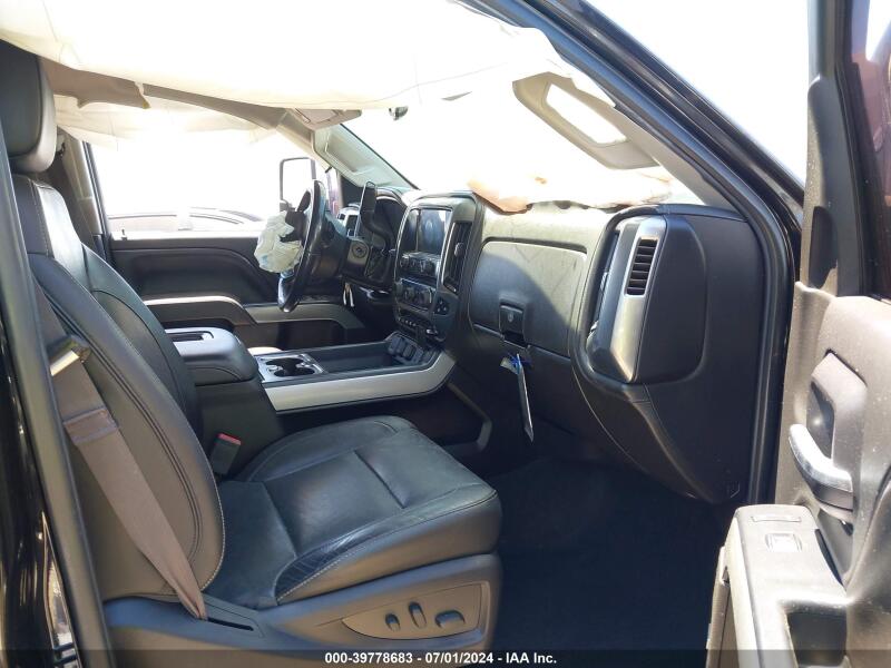 2016 CHEVROLET SILVERADO 2500HD LTZ - 1GC1KWE8XGF267685 | SeoVin.biz