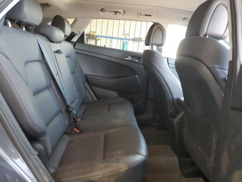 2018 HYUNDAI TUCSON VALUE - KM8J3CA27JU830865 | SeoVin.biz